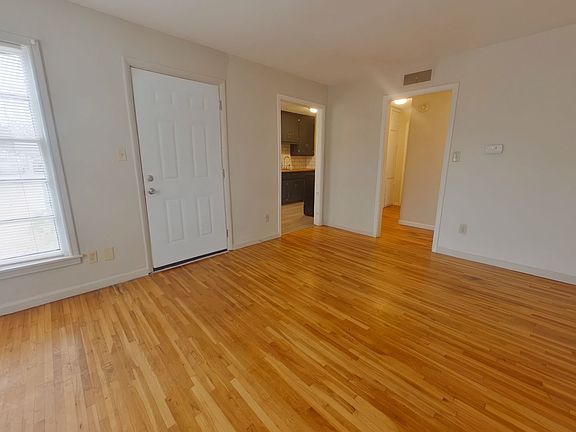 2nd image of 1823 N Jeanette Ave