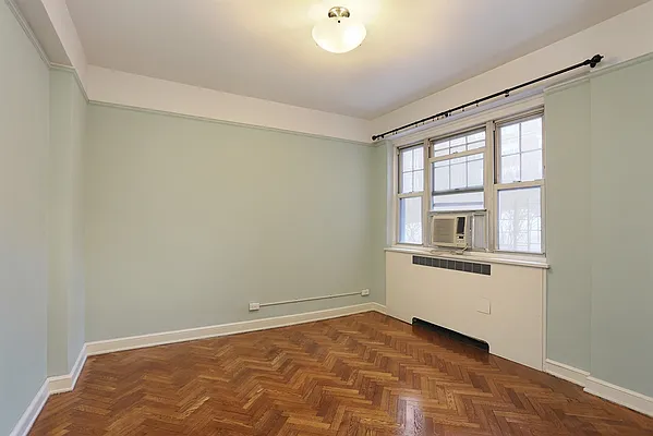 Sold by Corcoran | media 14