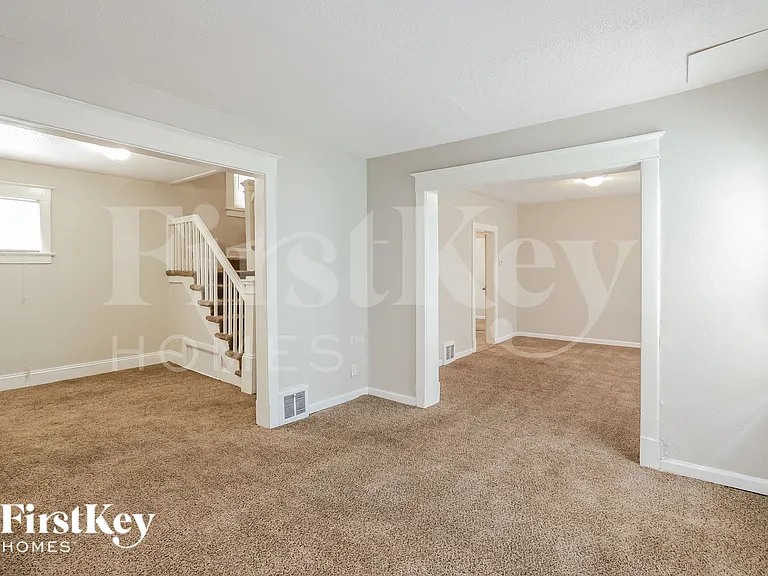 1603 Elmwood Ave — Photo 4