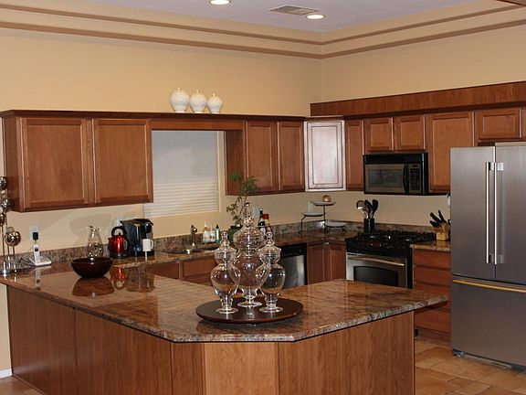 Large kitchen and open floor plan