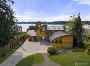 7627 Cooper Point Rd NW, Olympia, WA 98502