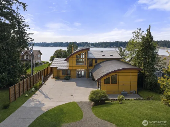 7627 Cooper Point Road NW, Olympia, WA 98502
