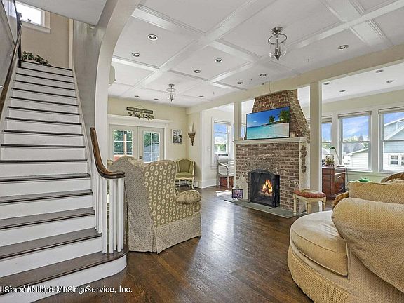 3rd image of 43 Goff Ave