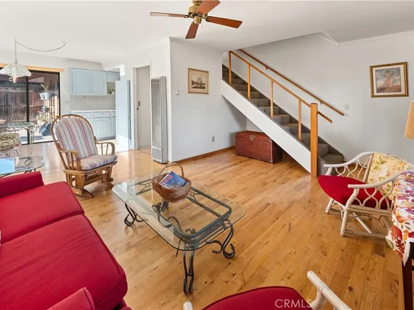 319 N Carmelo Ave APT 1, Pasadena, CA 91107