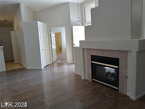 5th image of 3401 Conan St Unit 103