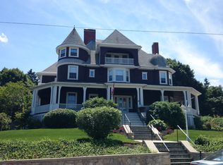 67 Robin St, West Roxbury, MA 02132