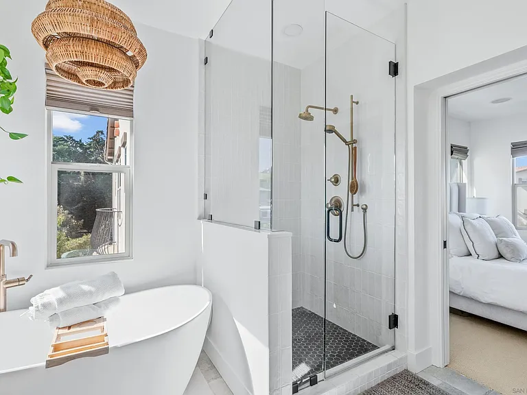 669 Calypso Pl — Photo 27