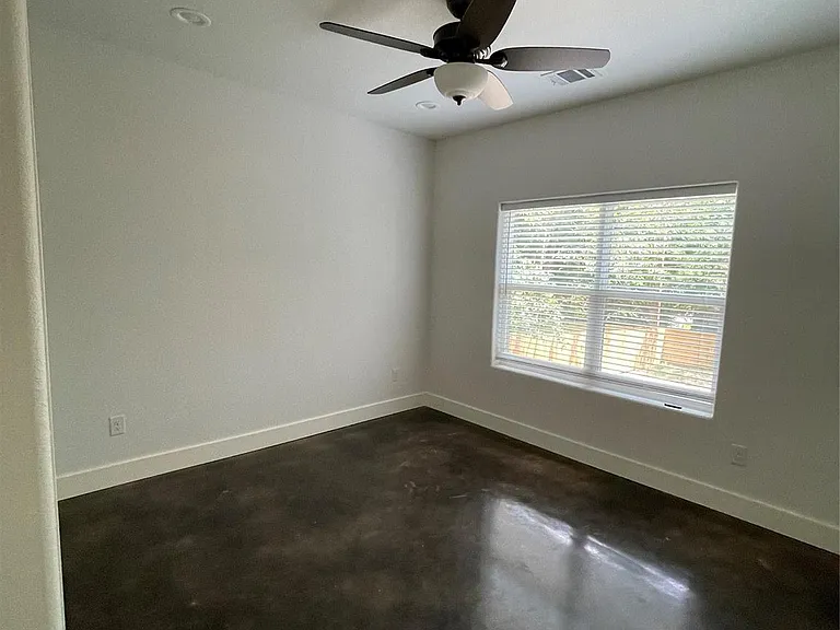722 E Woodard St #75020 — Photo 4