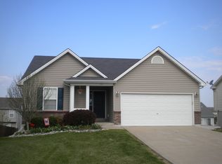 151 Falcon Way, Winfield, MO 63389