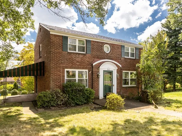 958 Lilly Ln, Pittsburgh, PA 15221