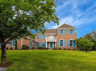 27 Austin Ct, Mount Laurel, NJ 08054