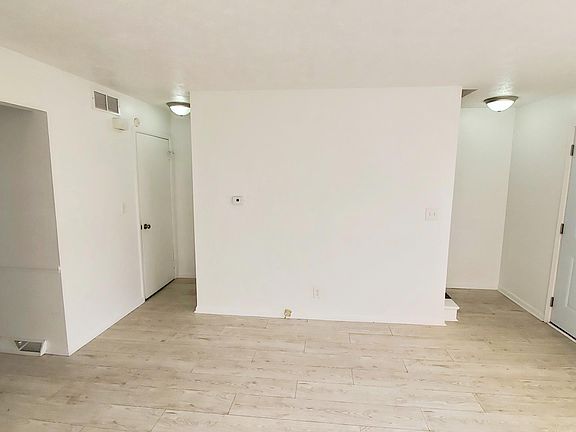 3rd image of 1723 Cromwell Dr