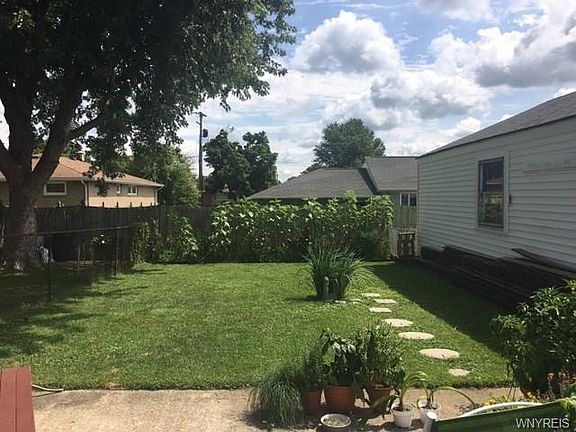 3rd image of 20 Cotton St