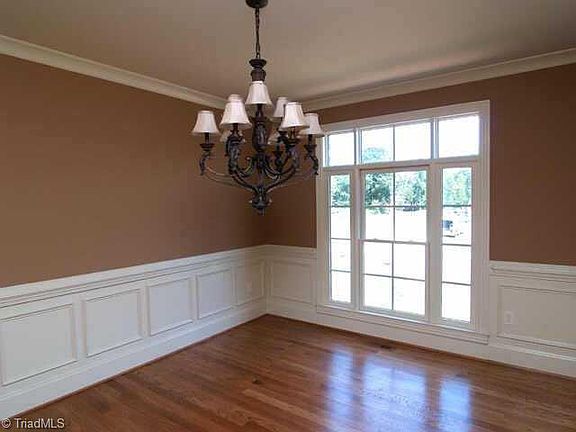 4th image of 7547 Barbera Dr