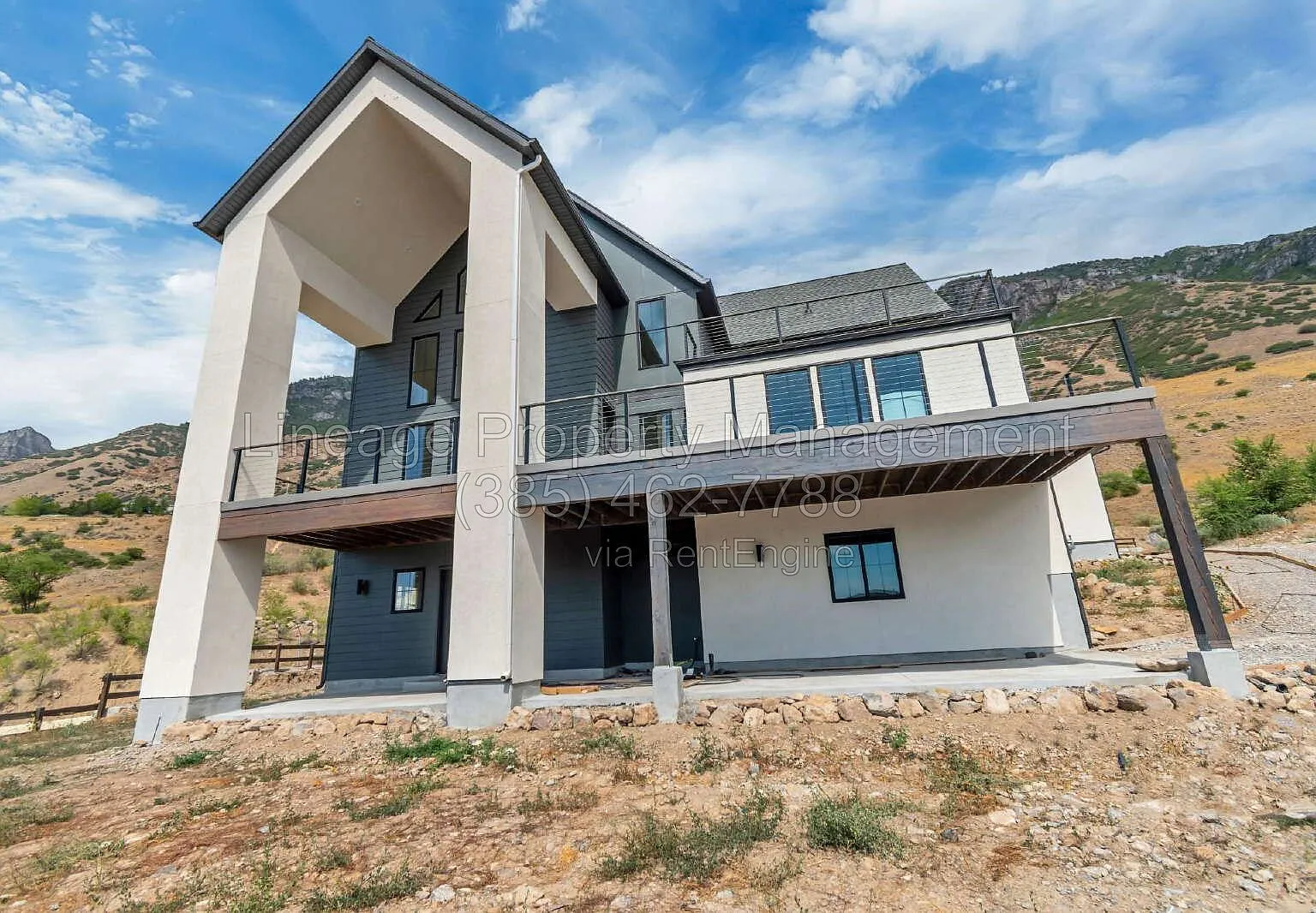 4 bed, 2.5 bath, 3100 sqft, $4,300 — Photo 3
