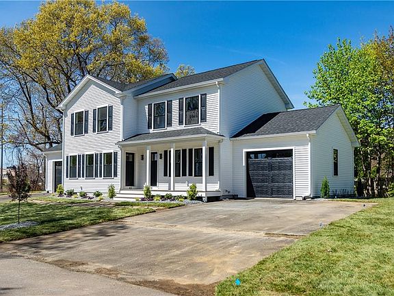 4th image of 81-83 Cadora Ave