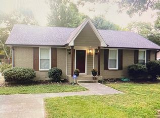 124 Southburn Dr, Hendersonville, TN 37075