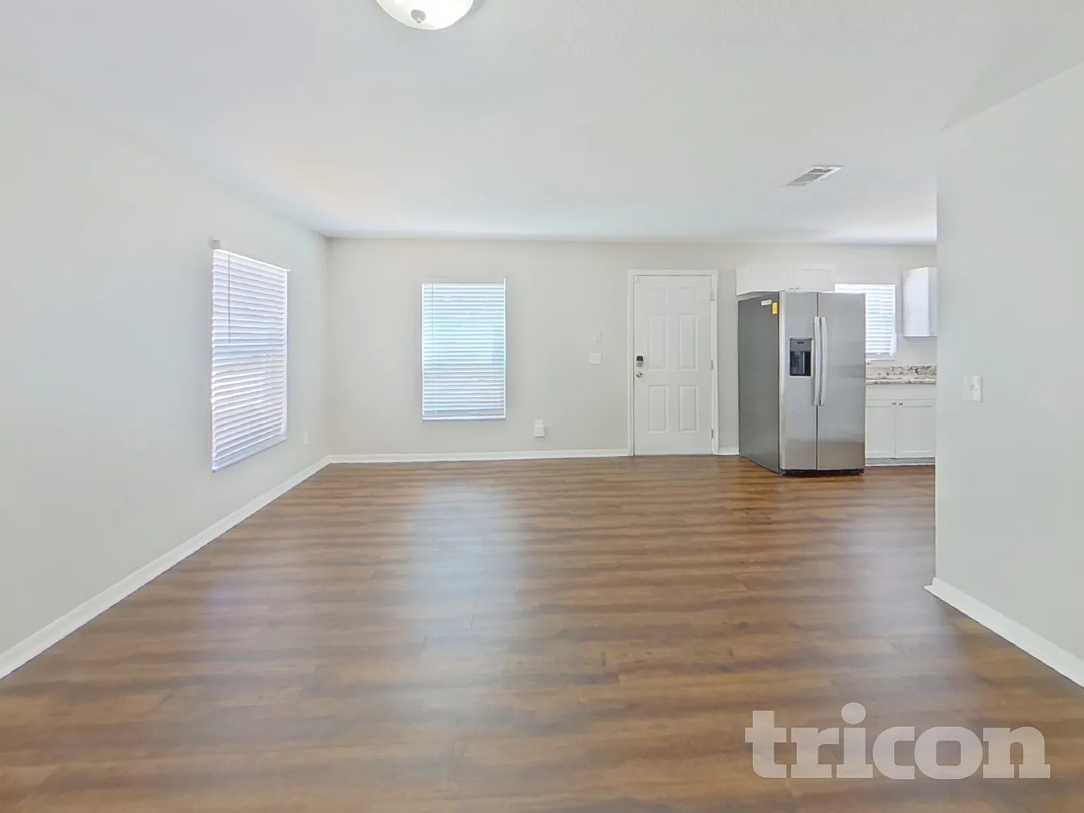 1002 E 108Th Avenue Tampa FL — Photo 2