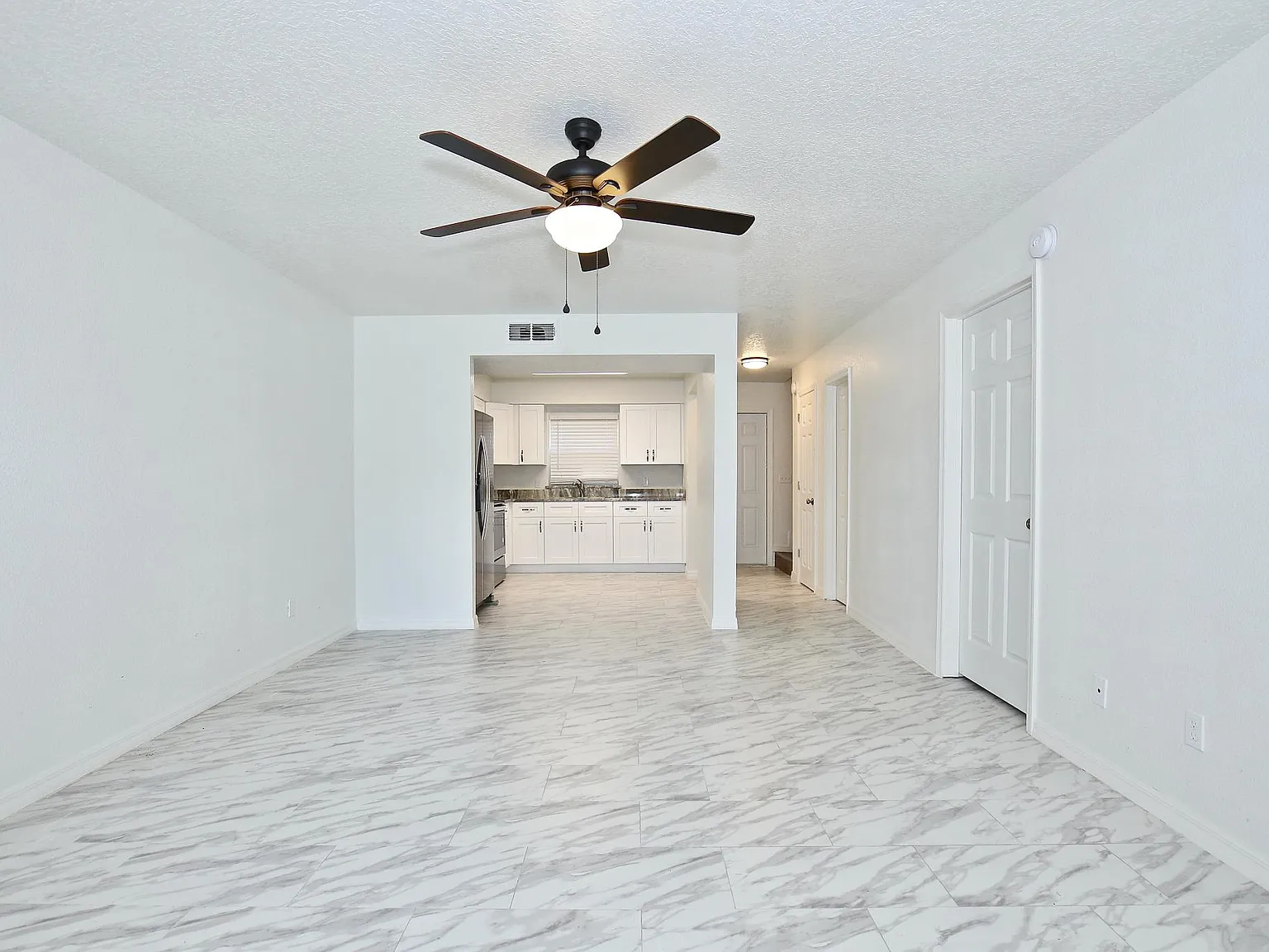 3 bed, 1584 sqft, $1,550 — Photo 4