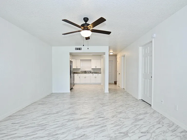 161 Lakeside Hills Loop #16 — Photo 4