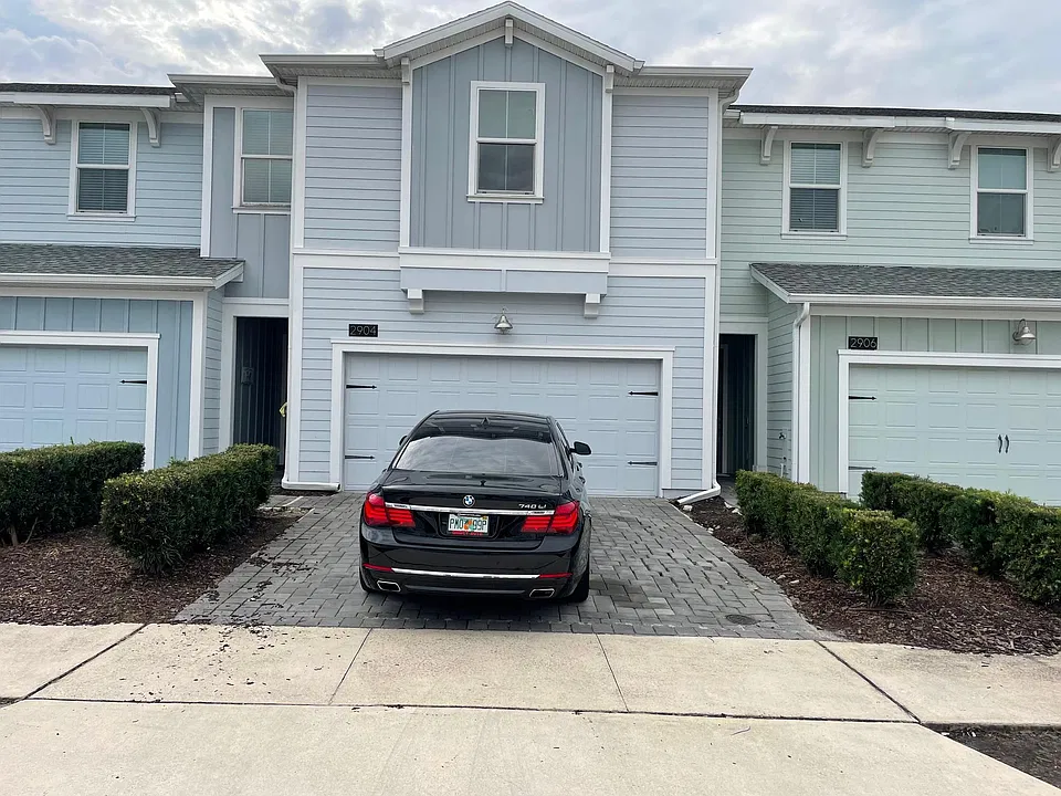 2904 Theme St