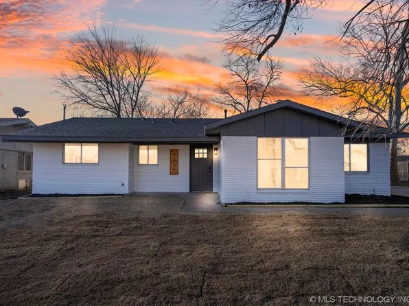 8266 E 33rd Pl, Tulsa, OK 74145