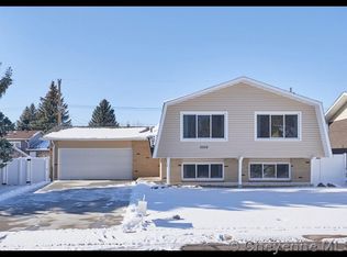 5008 Pineridge Ave, Cheyenne, WY 82009