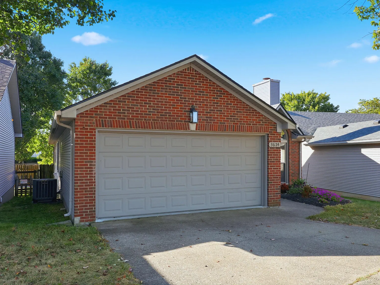 2 bed, 2.0 bath, 1104 sqft, $2,495 — Photo 3