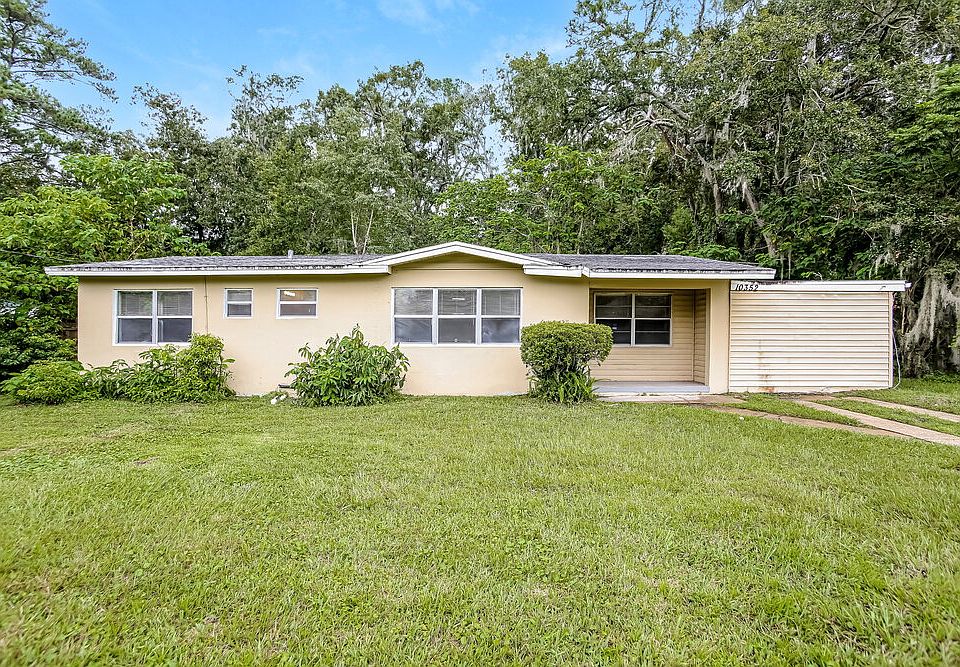 1st image of 10352 Pinehurst Dr