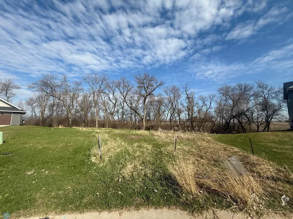 545 Leonard St, Hawley, MN 56549