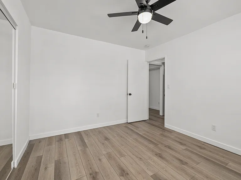 4417 McClintock St #7 — Photo 9