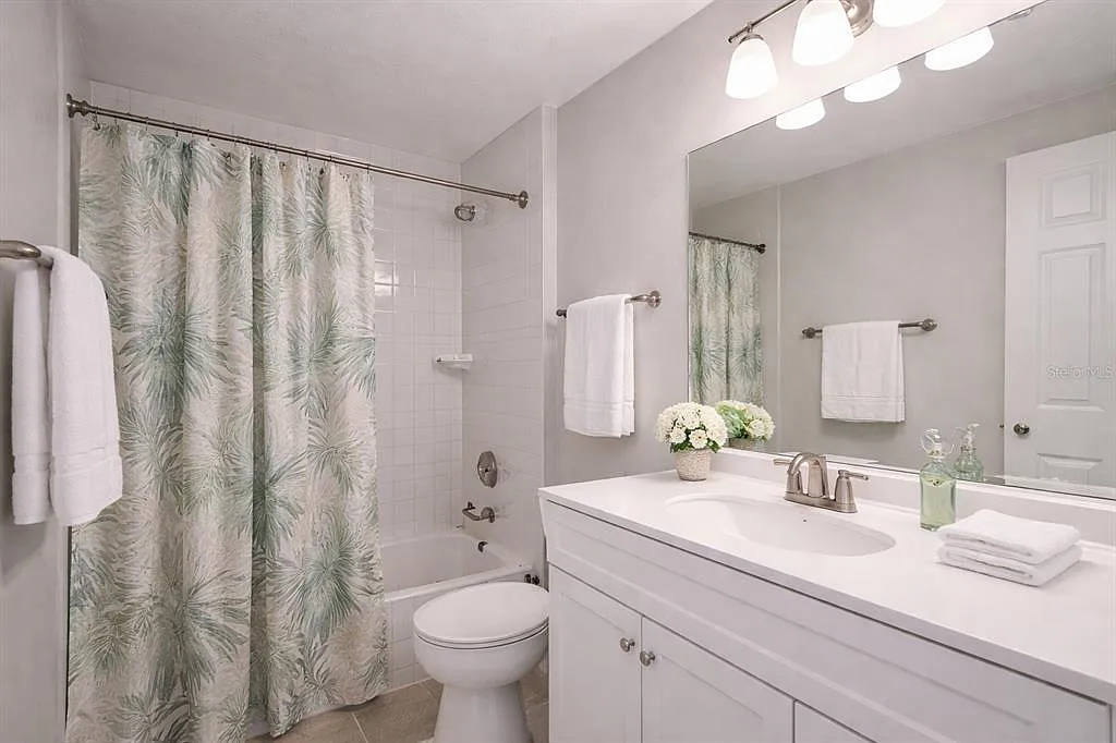 2 bed, 1.0 bath, 800 sqft, $2,500 — Photo 4