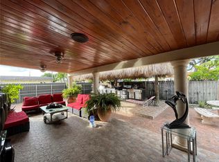 10215 SW 35th Ter, Miami, FL 33165