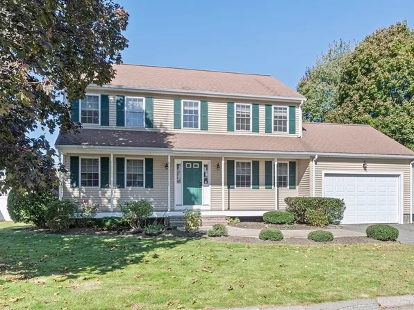 82 Creston Ave, Dedham, MA 02026
