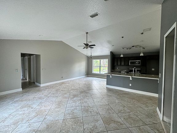 2nd image of 990 Windbrook Dr