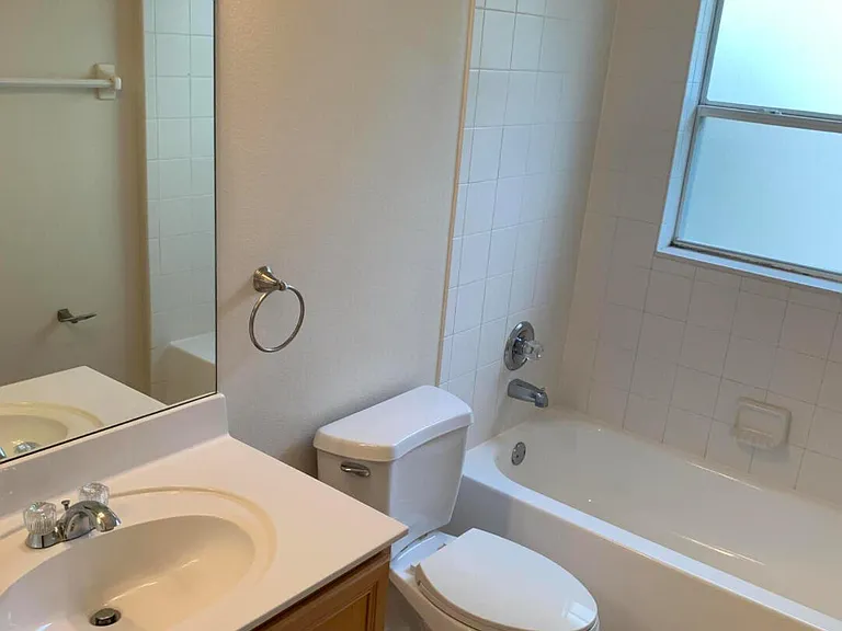 1227 Hasley Pl — Photo 15