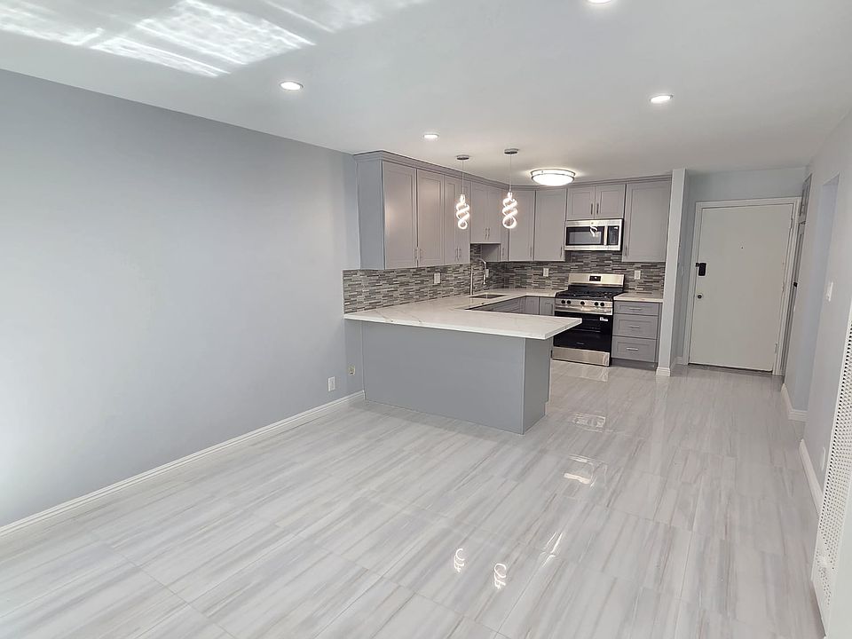 1st image of 3100 Bellevue Ave APT 108