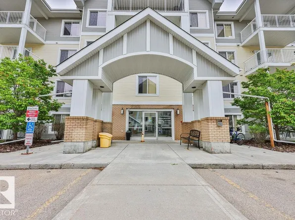 2204 44th Ave NW #411, Edmonton, AB T6T 0G5