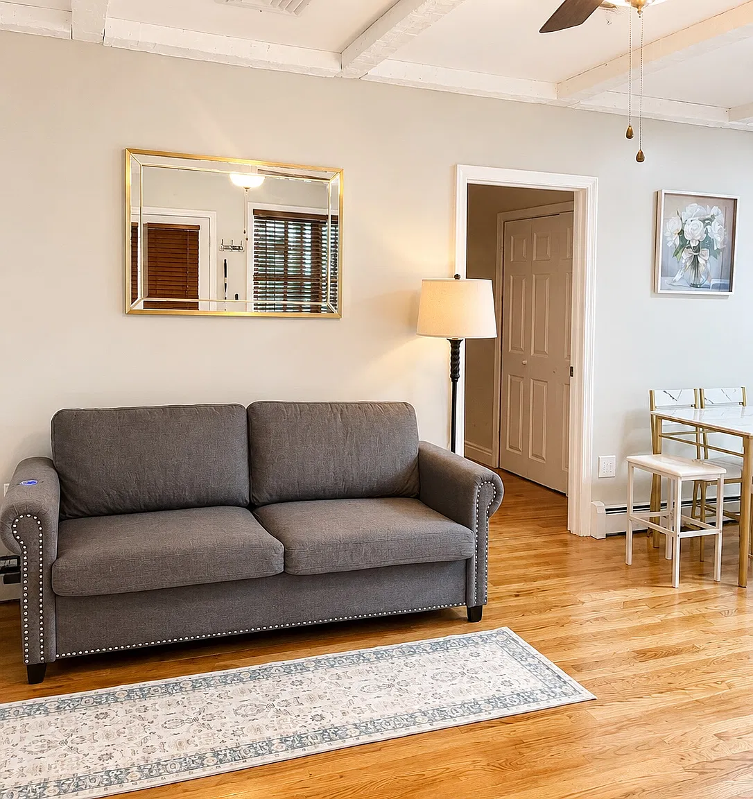 2 bed, $2,895 — Photo 1