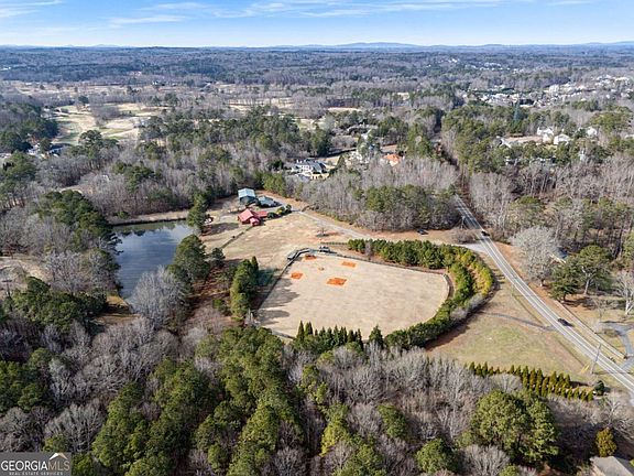 2nd image of 505 Batesville Rd