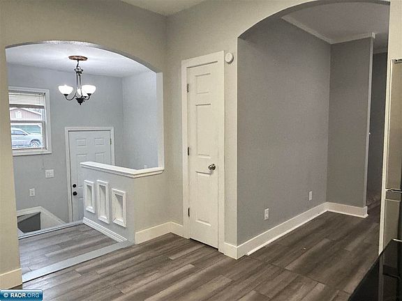 5th image of 2605 4th Ave E