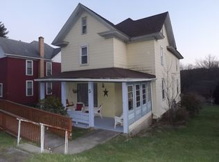 423 Spruce St, Madera, PA 16661
