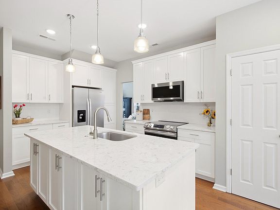 5th image of 2735 Four Winds Pl