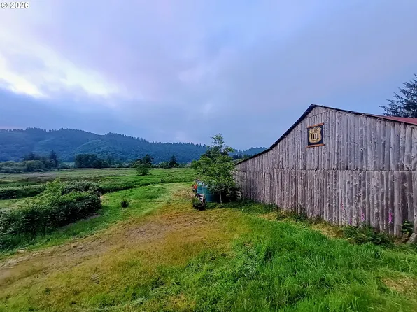 31450 Highway 101 S, Cloverdale, OR 97112