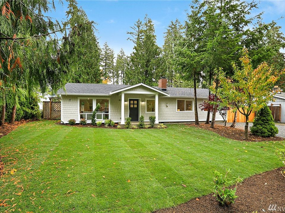 1st image of 832 211th Pl NE