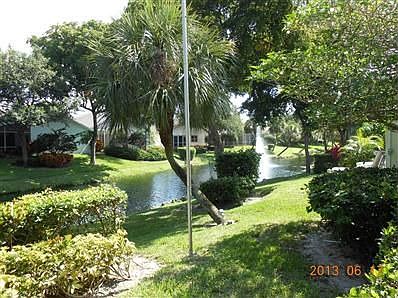 3rd image of 2750 N Clearbrook Cir