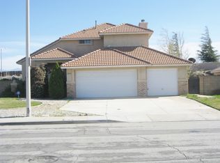 2838 Chuckwagon Rd, Palmdale, CA 93550