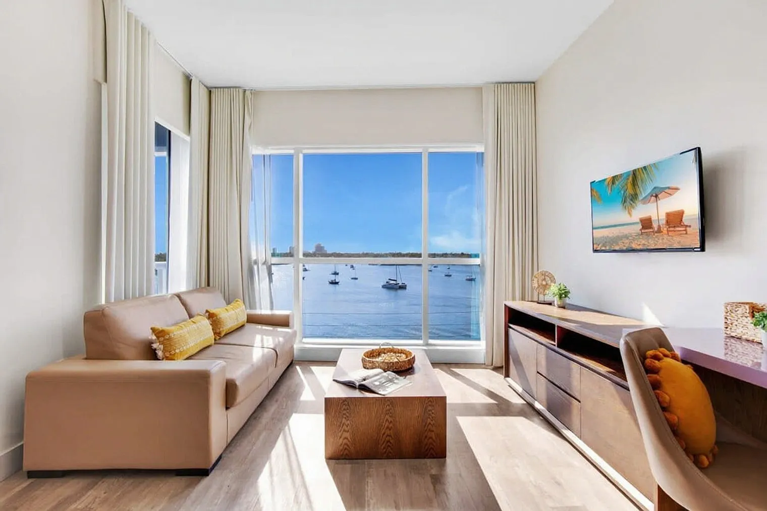 1 bed, 1.0 bath, 699 sqft, $2,967 — Photo 3
