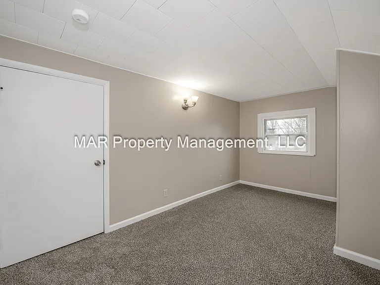 251 W Harris Ave — Photo 14