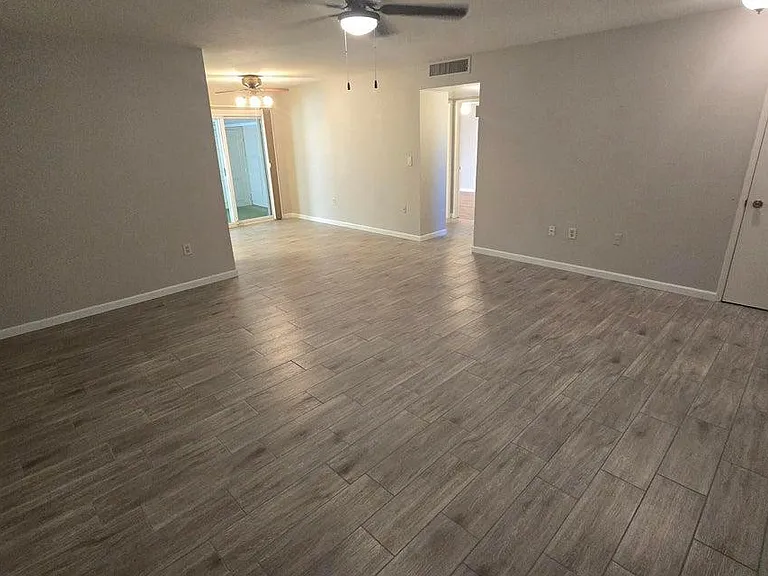 10601 W Bolivar Dr — Photo 8